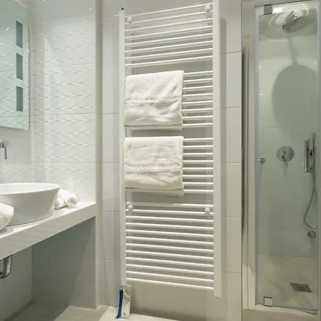 Апартаменты Finesse Luxury Flat